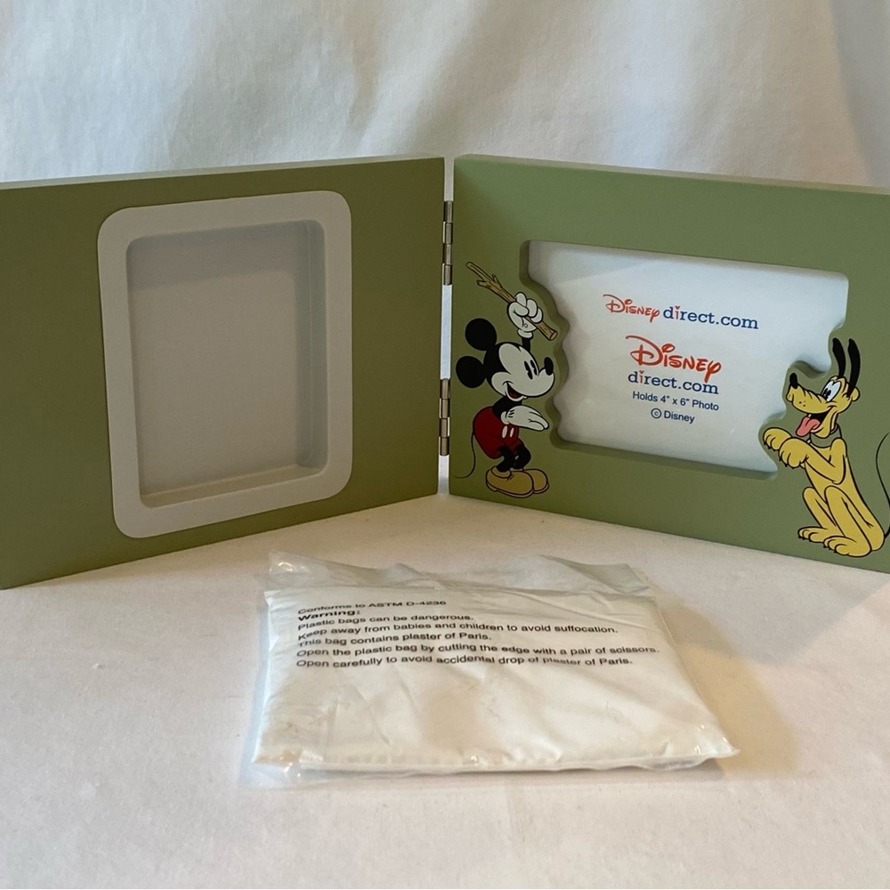 Great Gift Idea - DISNEY Pets Paw Print Frame - Mickey & Pluto - New - No Box